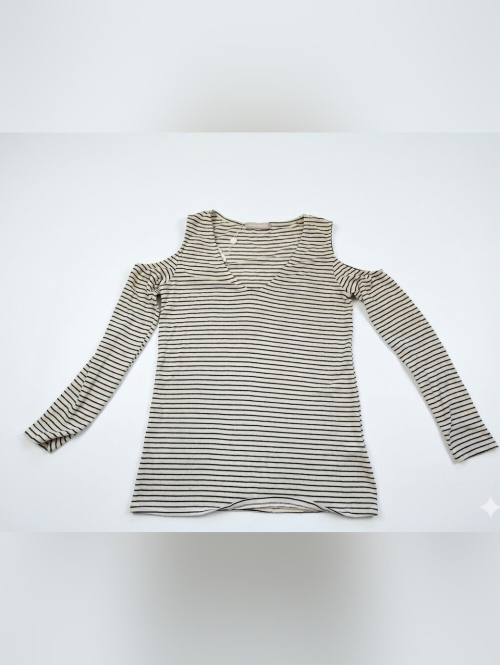 Mickey & Jenny Cold-Shoulder Striped V-Neck Long Sleeve Top - Cream/Black Xs